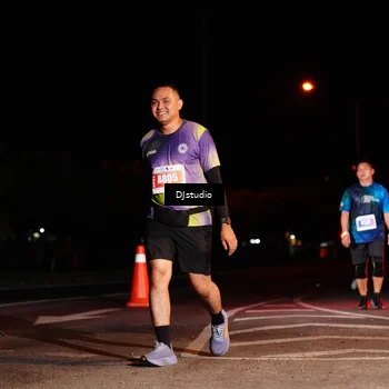 Runner Photo 5015048