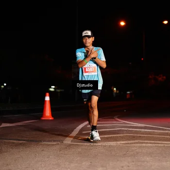 Runner Photo 5015049