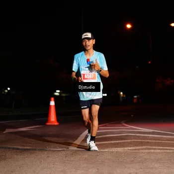 Runner Photo 5015052