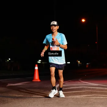 Runner Photo 5015057