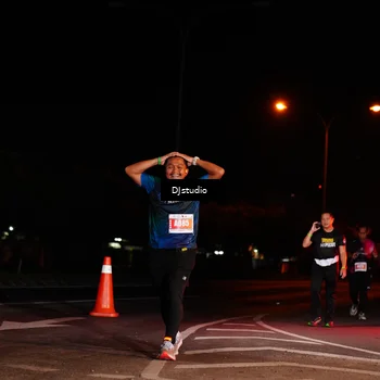 Runner Photo 5015120