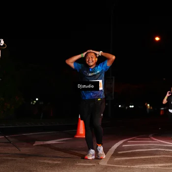 Runner Photo 5015143