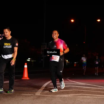 Runner Photo 5015171