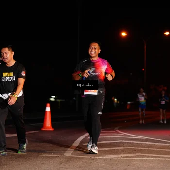 Runner Photo 5015180