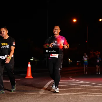 Runner Photo 5015182