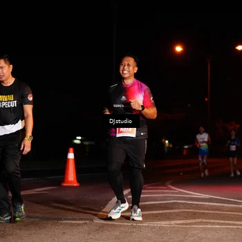 Runner Photo 5015187