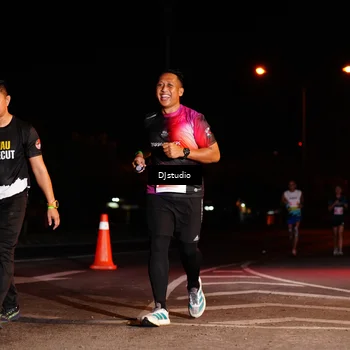 Runner Photo 5015192