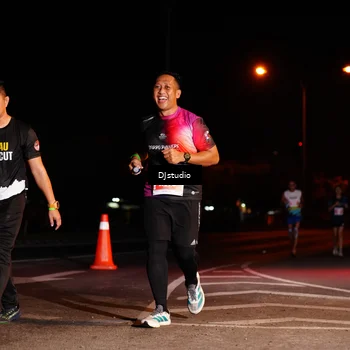 Runner Photo 5015193