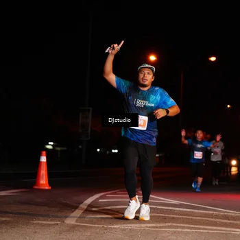 Runner Photo 5015543