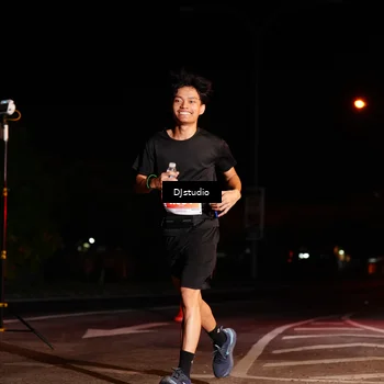 Runner Photo 5015655