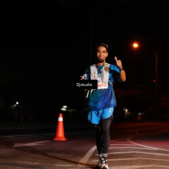 Runner Photo 5016037