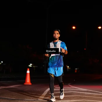 Runner Photo 5016047