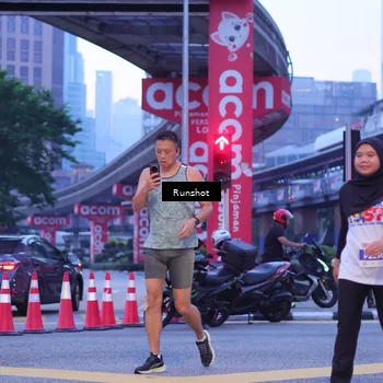 Runner Photo 5020945