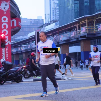 Runner Photo 5020993