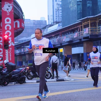 Runner Photo 5020996