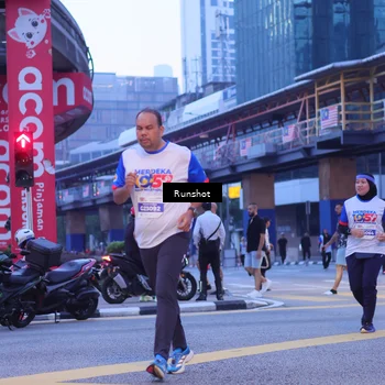 Runner Photo 5020997