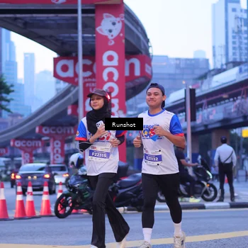 Runner Photo 5021012