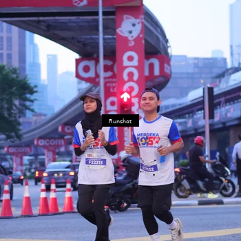 Runner Photo 5021020