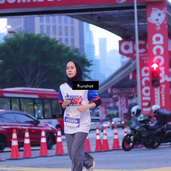 Runner Photo 5021036