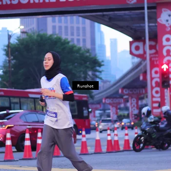 Runner Photo 5021053