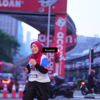 Runner Photo 5021070