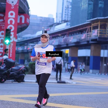 Runner Photo 5021092