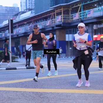 Runner Photo 5021098