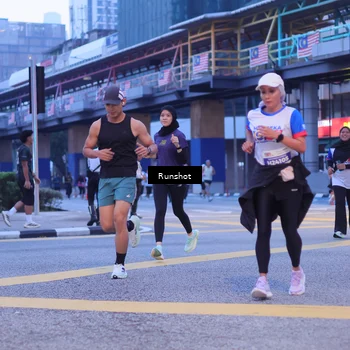 Runner Photo 5021101