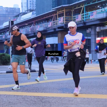 Runner Photo 5021110