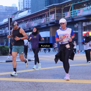 Runner Photo 5021112
