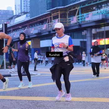 Runner Photo 5021114