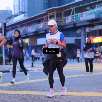 Runner Photo 5021115