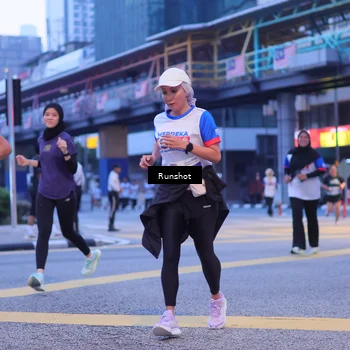 Runner Photo 5021116
