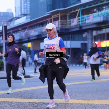 Runner Photo 5021117