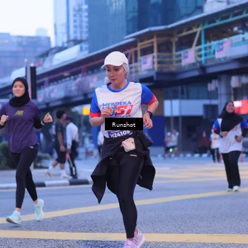 Runner Photo 5021128