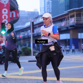 Runner Photo 5021142