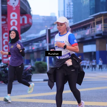 Runner Photo 5021143