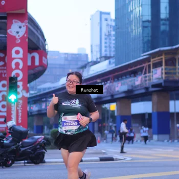 Runner Photo 5021194