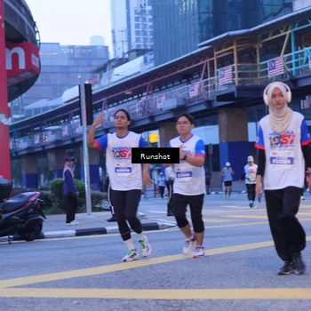 Runner Photo 5021234