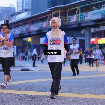 Runner Photo 5021255
