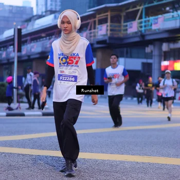 Runner Photo 5021269