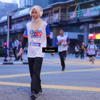 Runner Photo 5021276