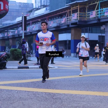 Runner Photo 5021279