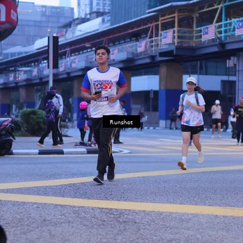 Runner Photo 5021282