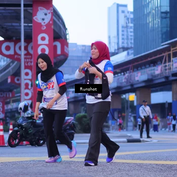 Runner Photo 5021384