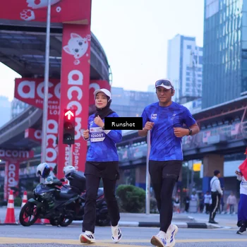 Runner Photo 5021448