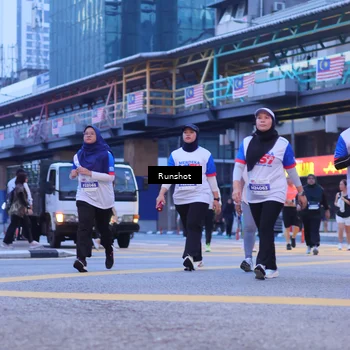 Runner Photo 5021563