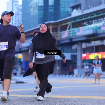 Runner Photo 5021869