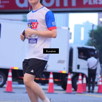 Runner Photo 5021910