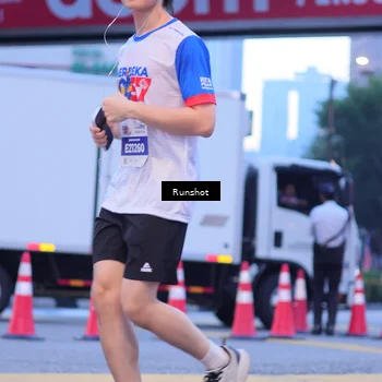 Runner Photo 5021919
